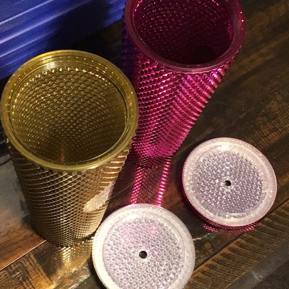 Starbucks Cups - Picture 6 of 6